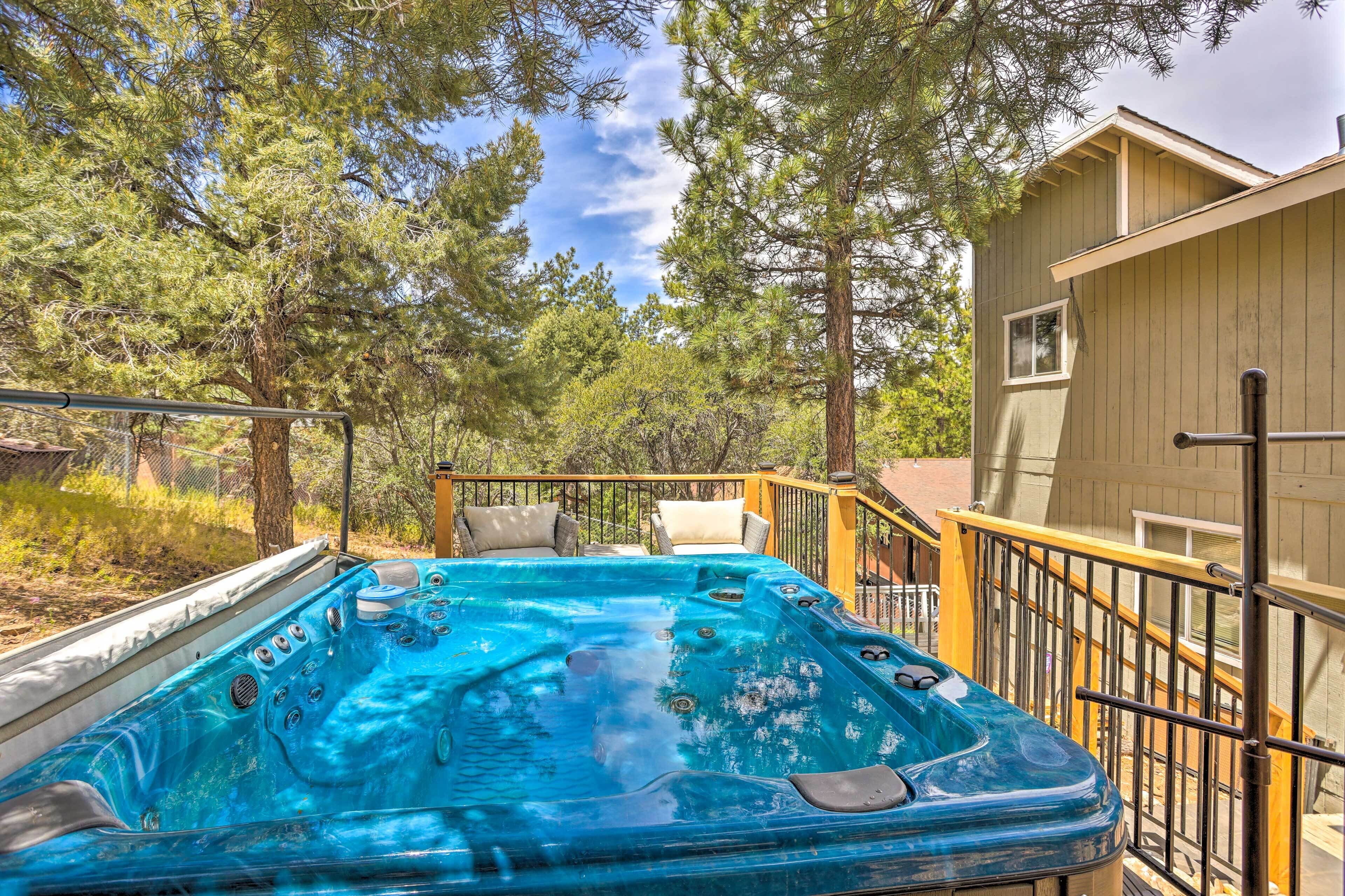 Beautiful Big Bear Home - 5 Mi to Ski Resort!