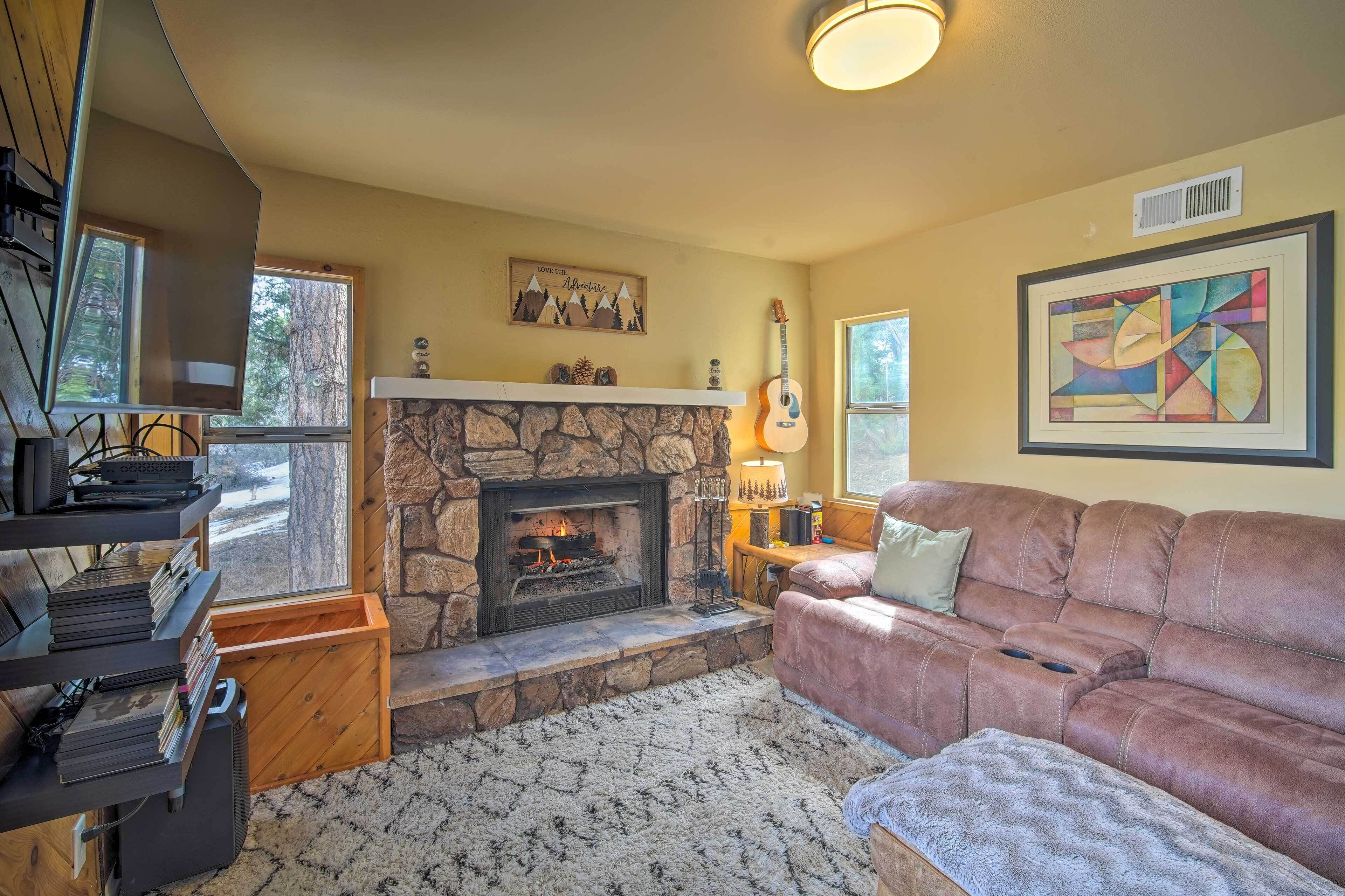 Beautiful Big Bear Home - 5 Mi to Ski Resort!