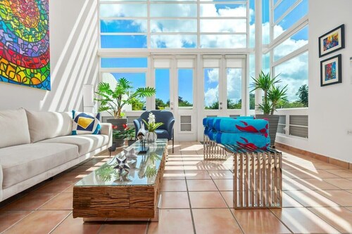 Casa Iris | Vibrant & spacious family villa in Dorado!