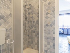 Towels - Rocce di Capo Mimosa by Interhome (Cervo)