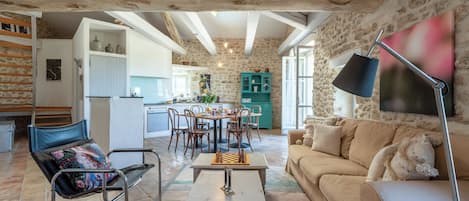 مدفأة، كُتُب