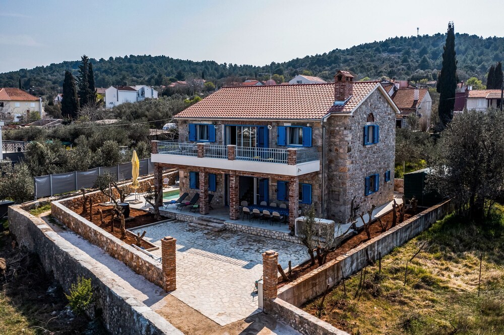 Villa Maza