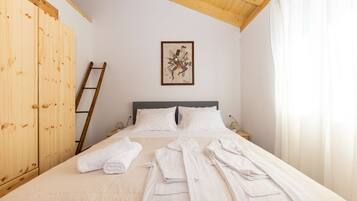 Traditional-Villa, 5 Schlafzimmer, eigener Pool, Meerblick