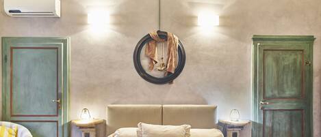 Superior dubbelrum eller tvåbäddsrum | Individuell inredning, unika möbler och strykjärn/strykbräda