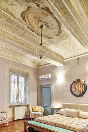 Superior Double or Twin Room | Individually decorated, individually furnished, iron/ironing board - alla scala 1746 (Siena)