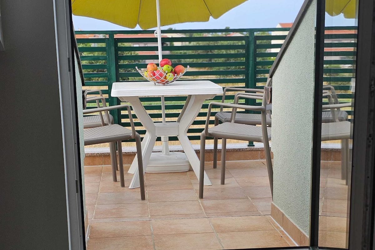 Apartment (One Bedroom Apartment with Balcony) | Balcony