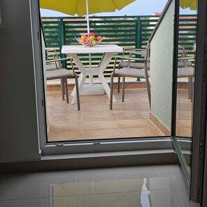 Apartment (One Bedroom Apartment with Balcony) | Balcony