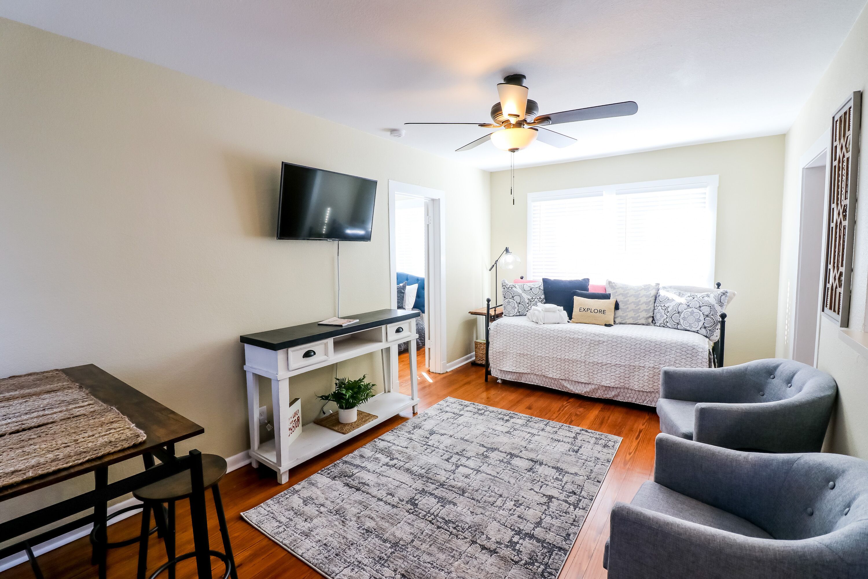 Old Bay All Day: All You Need for a Relaxing Stay!