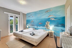 2 عدّة غرف نوم وواي فاي وملاءات أسرّة