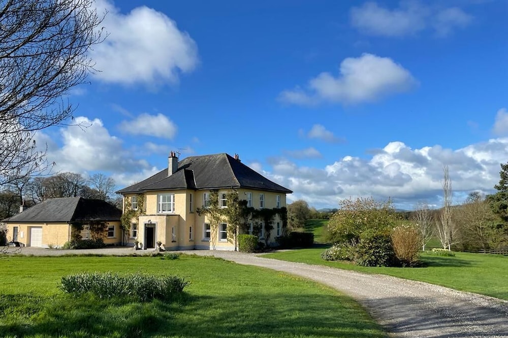 Stunning 5 bed house in a beautiful location.