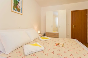 Apartment (One Bedroom Apartment with Balcony) | 1 Schlafzimmer, kostenlose Babybetten