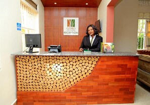 Reception - Goro Cottages (Kanungu)