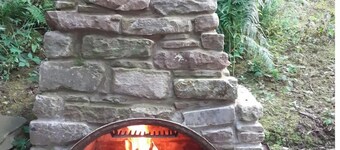 Secluded & Cosy Yurt in the Forest of Dean