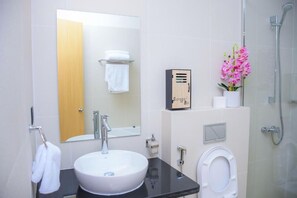 Suite | Bathroom