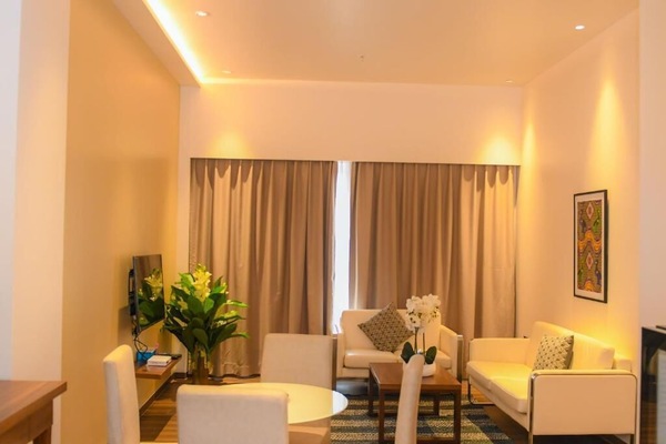 Suite | Living area | TV