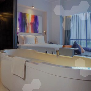 Studio 40 King | Minibar, bàn, màn/rèm cản sáng, bàn ủi/dụng cụ ủi quần áo 