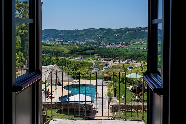 32-inch flat-screen TV with satellite channels, TV, heated floors