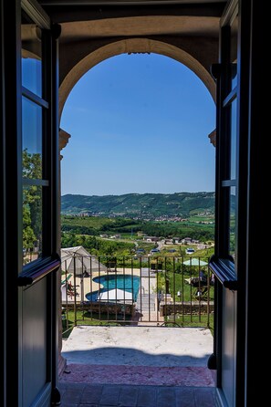 32-inch flat-screen TV with satellite channels, TV, heated floors - Villa Balis Crema (Grezzana)