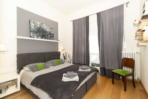 2 slaapkamers, een strijkplank/strijkijzer, wifi, beddengoed