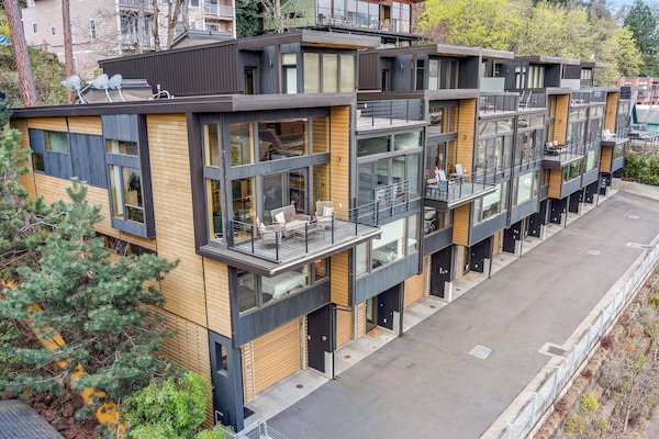 Rio Vista at the Sherman Lofts