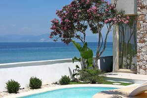 Byblos Aqua, The Amazing Sea Front Villa | ビーチ / オーシャン ビュー