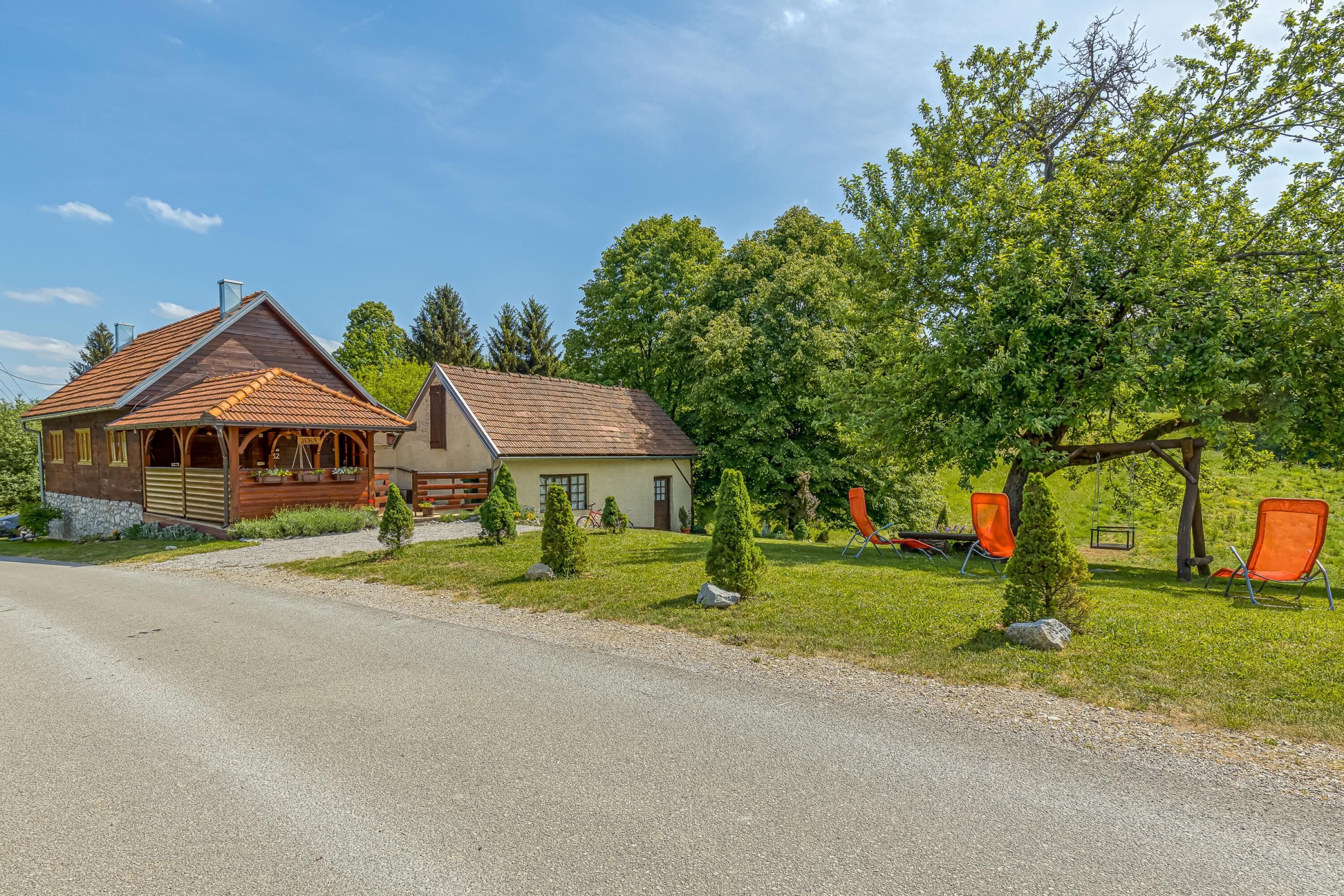 Family Friendly Rural Oasis