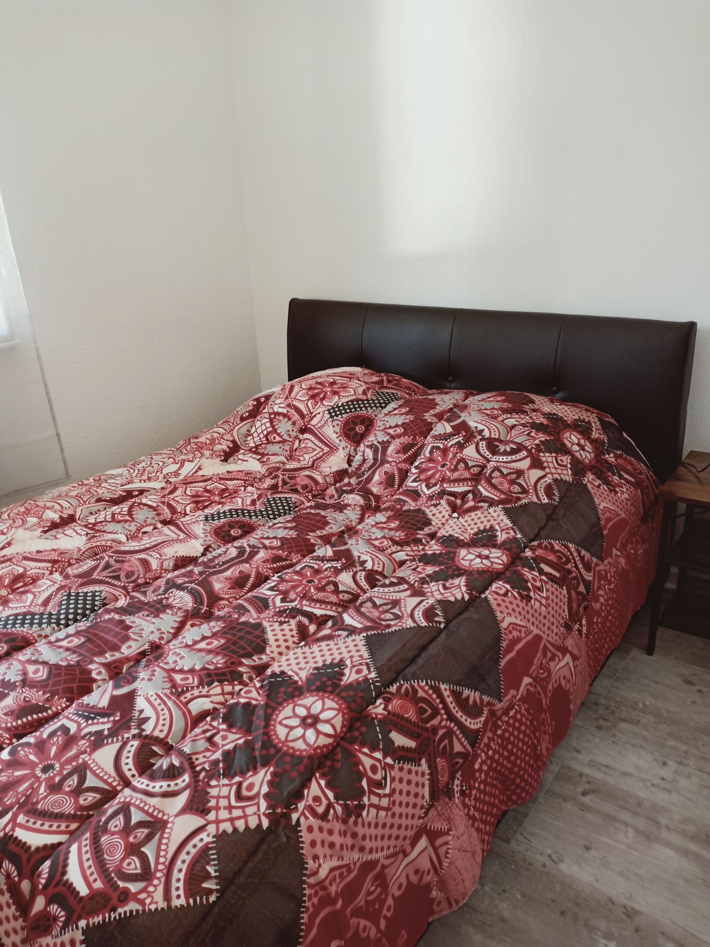 Superb T2 on the ground floor in a private residence with swimming pool