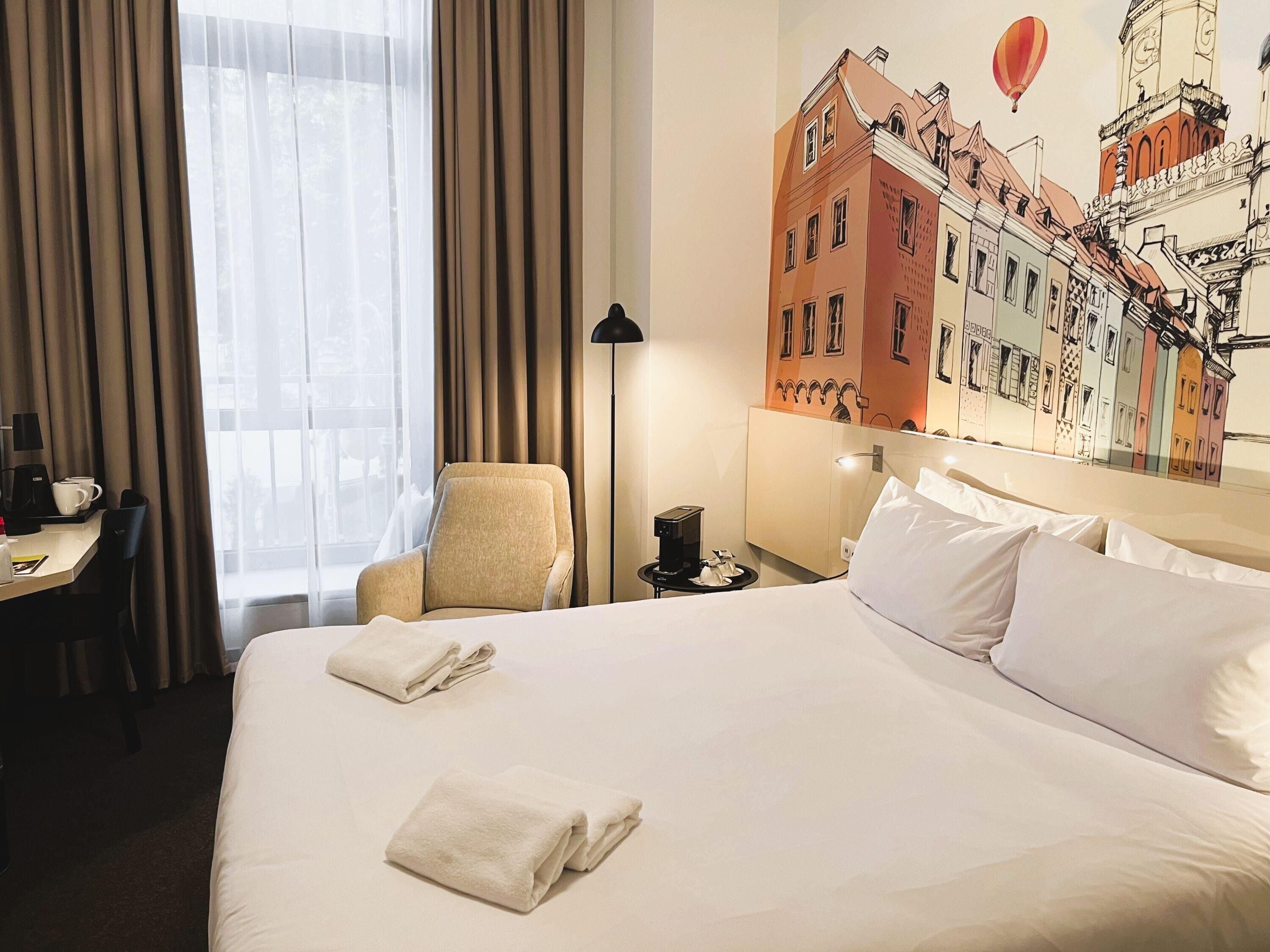 Premium Double Room | Desk, laptop workspace, soundproofing, free WiFi