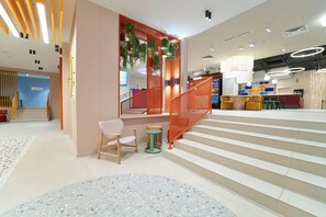 Lobby - B&B Hotel Poznań Old Town (Poznan)