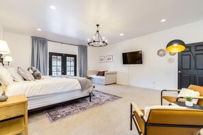 5 camere, una scrivania, Wi-Fi gratuito, lenzuola