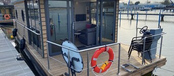 Houseboat Fjord Capella - Solar boat in Barth