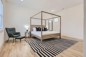 4 多间卧室、办公桌、熨斗/熨衣板、WiFi