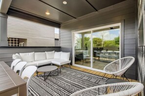 Terrace/patio - 17- Home w/ Rooftop - The Music City Collection (Nashville)