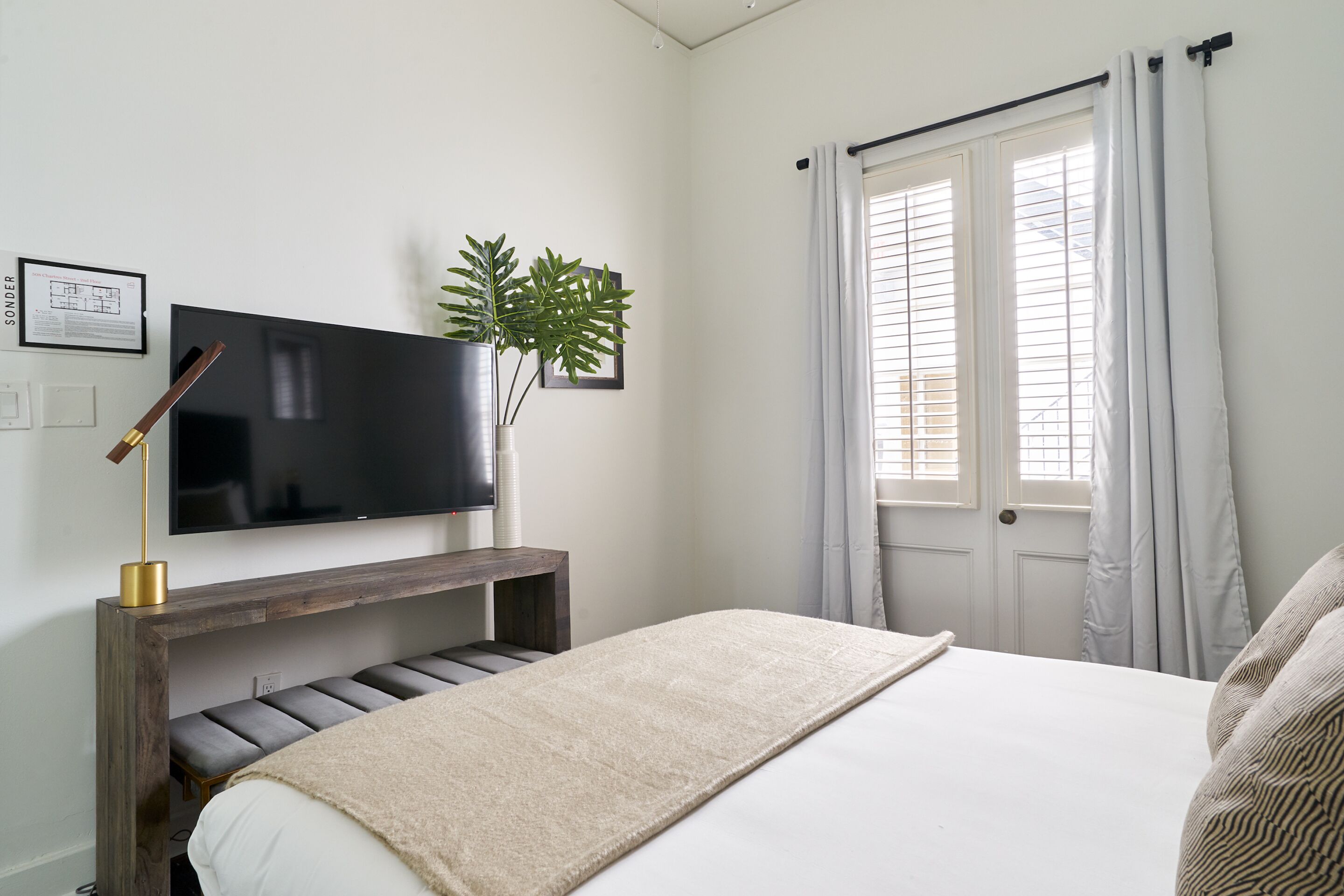 Sonder St. Helene | Queen Room