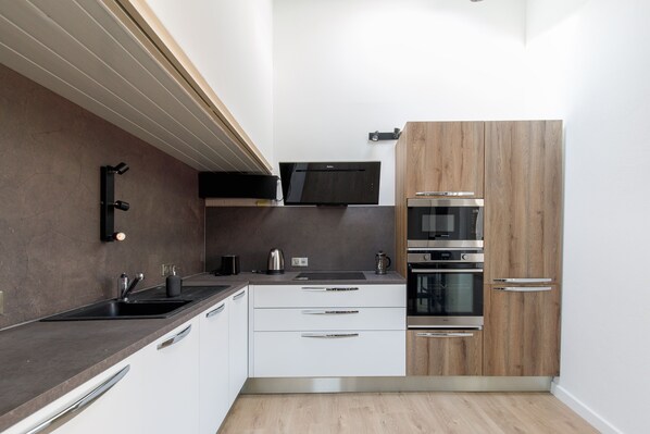 Microwave, oven, stovetop, dishwasher