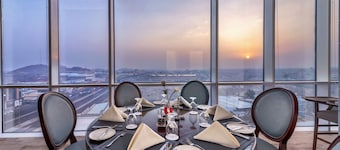 Nivel Hotel