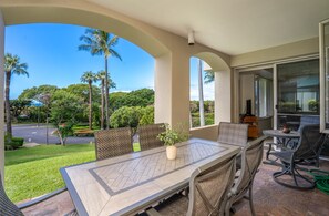Outdoor dining - Palms at Wailea #1605 Tropical Garden View Ground Floor, Wifi, Shared Hot Tub (Wailea)