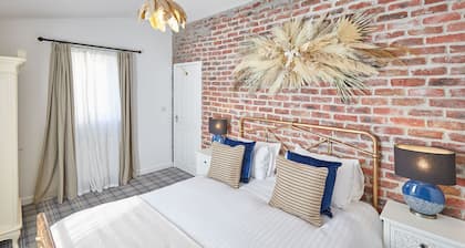 Host & Stay | Fox Cottage