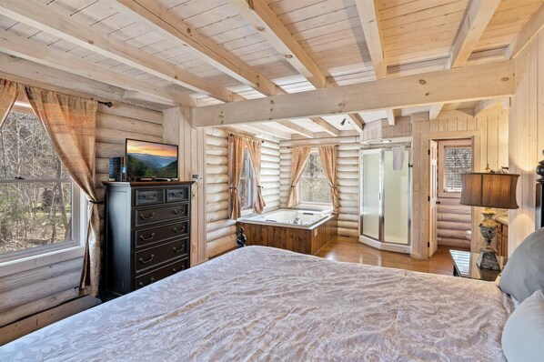 House, 1 King Bed (Shadyview Ridge #104) | 1 bedroom, free WiFi, bed sheets - Shadyview Ridge #104 (Sevierville)