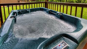 Private spa tub