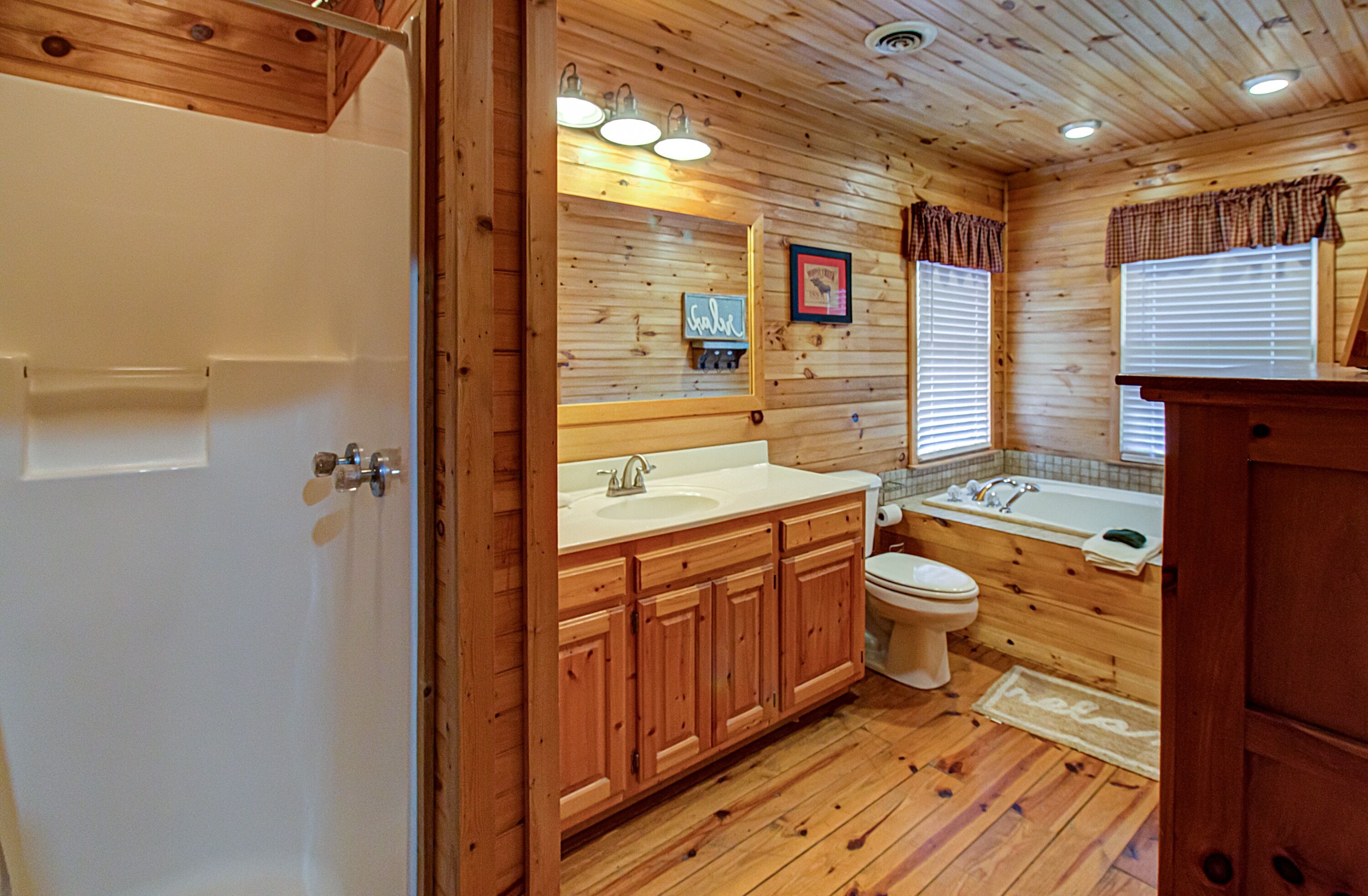 Cabin, 3 Bedrooms | Bilik Mandi | Tuala disediakan 