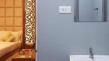 Shower, towels
