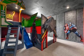 6 bedrooms, desk, iron/ironing board, travel cot - Premium Home w/ Hero Theme BR, Secret Gaming RM, Theater & Pool - Near Disney (Davenport)