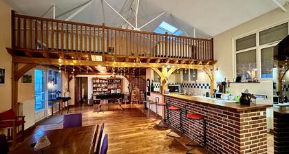 FAMILY GITE “Le Péché Mignon” in Champagne at dawn