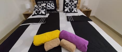 2 室のベッドルーム、WiFi、ベッドシーツ