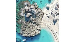 Beach nearby - Cala Gonone, PT Casa i Pini, with giadino and parking.  (Cala Gonone)