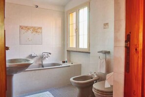 Douche, bidet