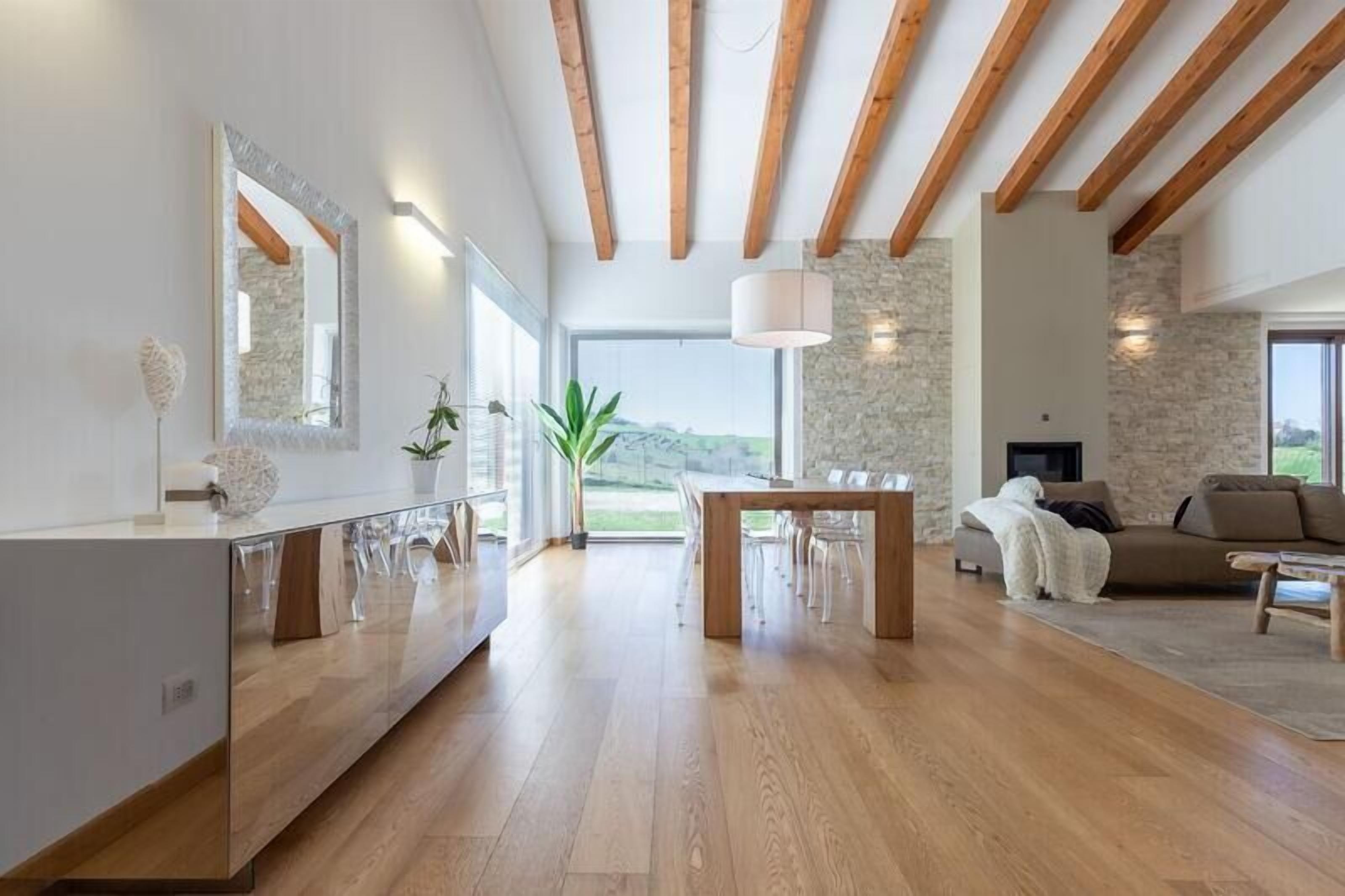 テレビ、DVD プレーヤー