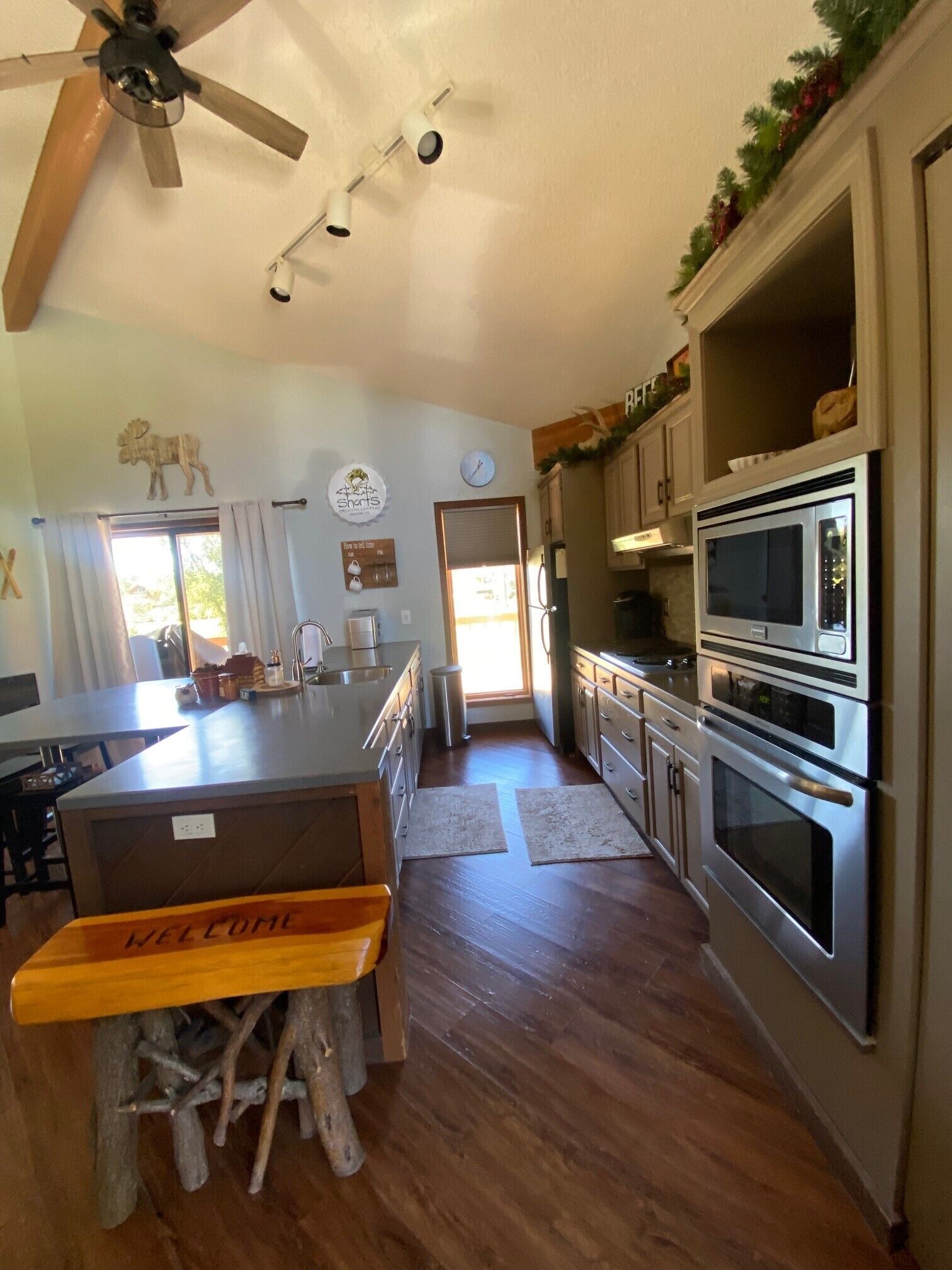 Walk to the slopes at Schuss Mountain