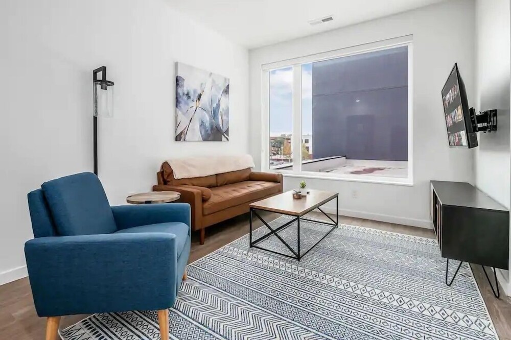 NEW LOVELY 1BR IN HEART OF COLUMBUS l 24/7 GYM